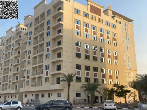 غرفة وصالة في قرية الأميرة عجمان بمساحة 757 قدم بسعر 400000 درهم مقدم 176584 درهم وقسط شهر 2