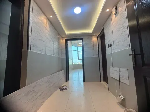 شقة غرفة وصالة (1 BHK) للبيع في برج الكور 3