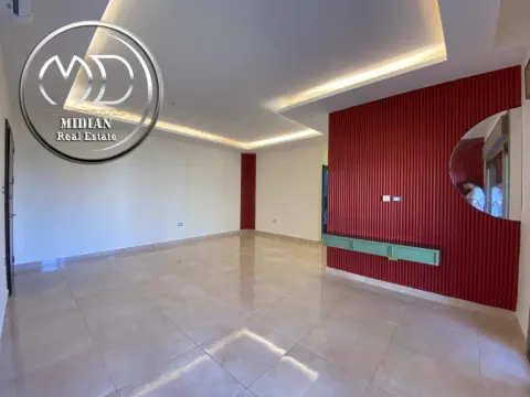 رقم الاعلان 9735 شقة للبيع حنو الصويفية مساحة 130م...