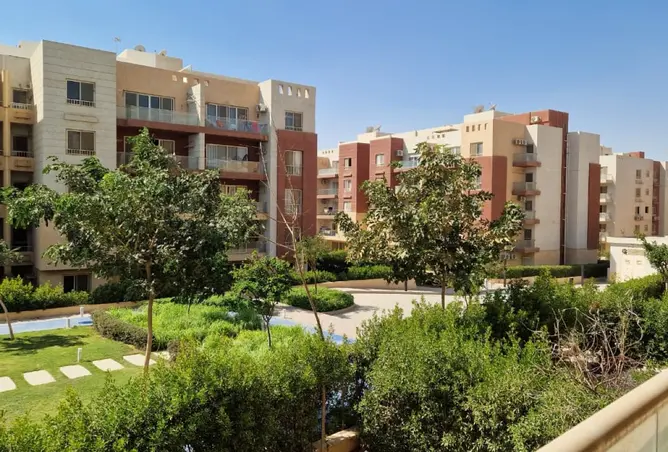 البيع في بروميناد القاهرة الجديدة: أستلم فورا دور أول  فيو مميز ومباشر على اللاندسكيب
