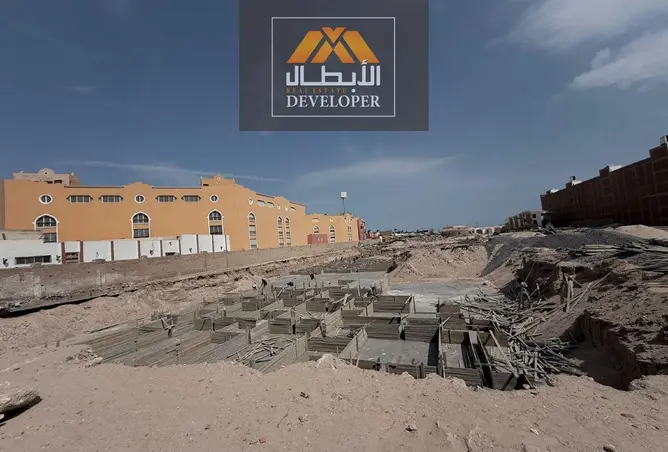 البيع في جراند جيت: شقه ناصيه 3غرف_اطلاله مفتوحه طريق المطار_قسط 36شهر