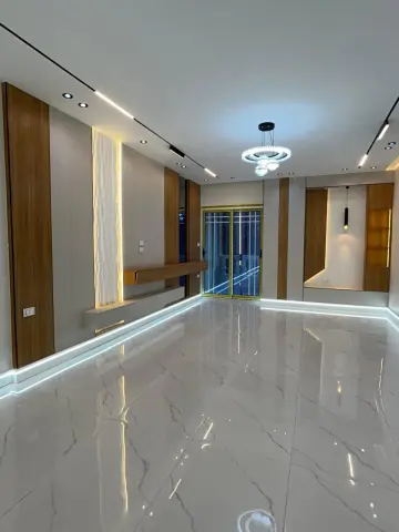 للبيع شقة في حدائق الأهرام شقة 190م Ultra Super Lux...