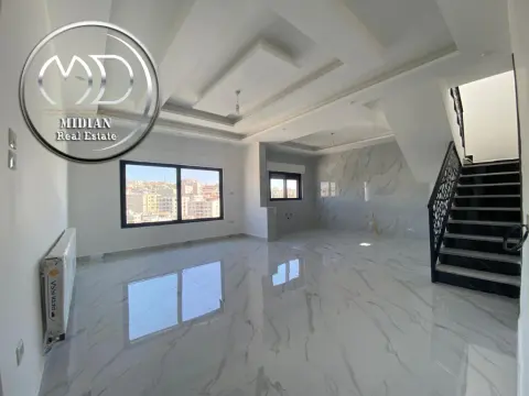 رقم الاعلان 9326 شقق دوبلكس طابق أخير مع رووف للبيع خلدا مساحات 205م مع تراسات تشطيبات ديك