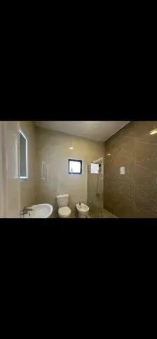 شقة فارغة للبيع بسعر مميز من المالك