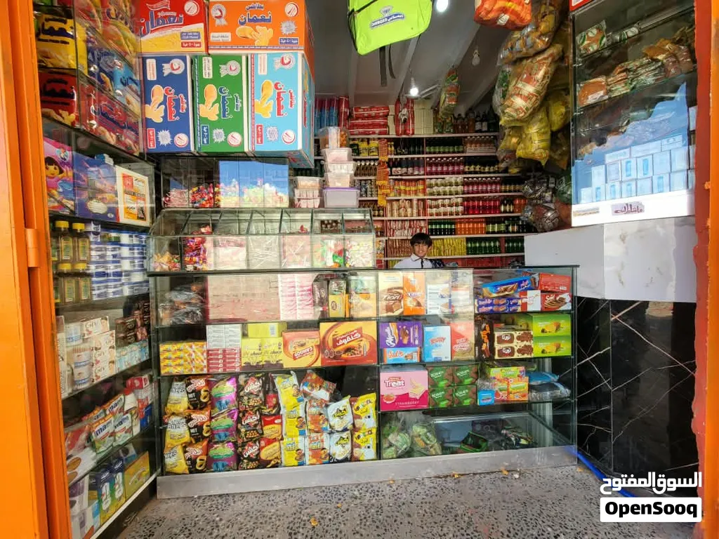 بقالة وخضروات للبيع في المدينه السكنيه سعوان