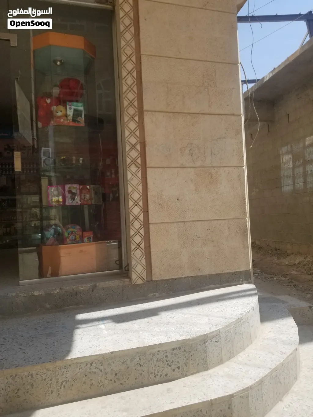 محل تجاري للبيع في شملان