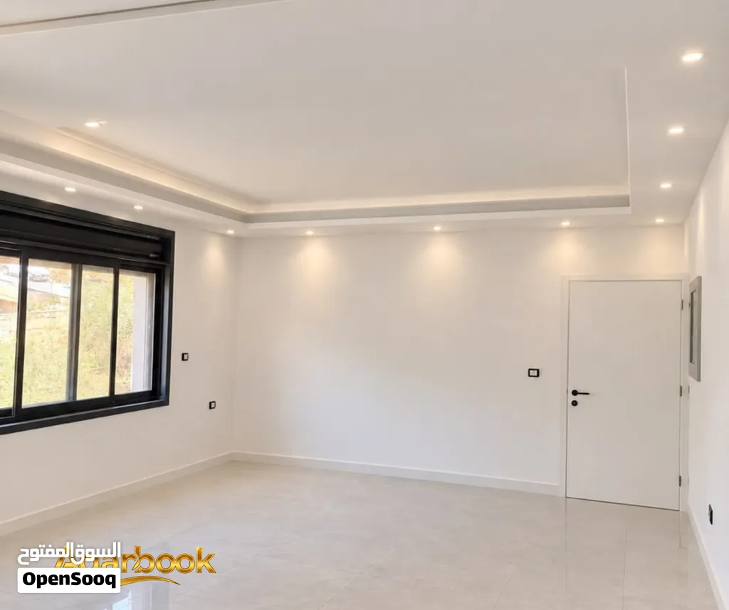 شقة مميزة للبيع في بيرزيت   المرج - مقابل نادي ابو جسار