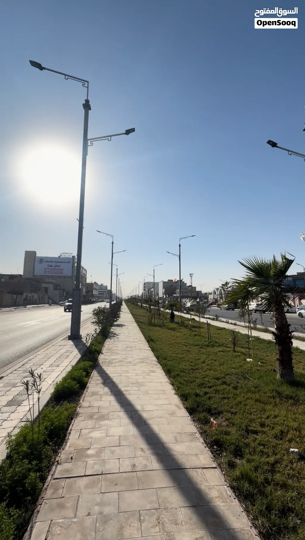 قطعة للبيع بالخضراء على الشارع العام