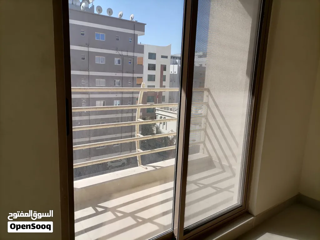 شقة سكنية تمليك خاص في الحد - موقع مميز وجاهزة للسكن - وقابل للجاد