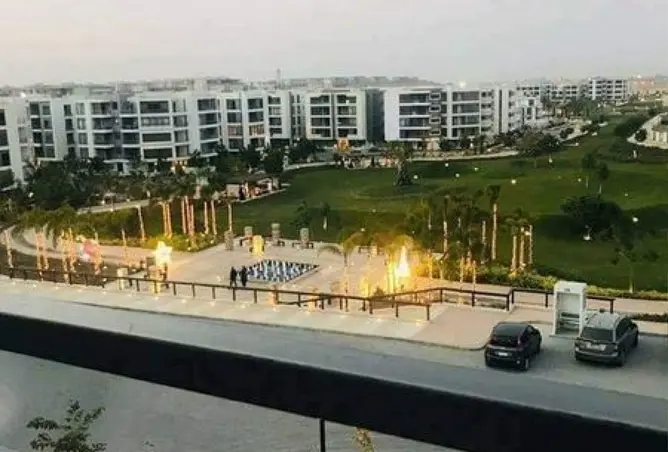 البيع في تاج سيتي: شقه 3غرف بالتقسيط علي 10 سنين ف...