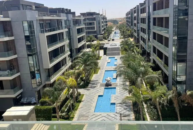 البيع في الباتيو اورو: بنتهاوس 3 غرف برووف 130 م...