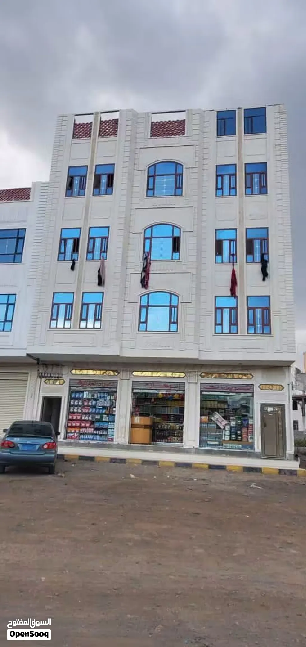 عماره تجاريه للبيع في بيت بوس بسعر 220 مليون 4 دور 7 شقق مشطبه لكس شارع 30 تجاري نافذ للخمسين مباشره
