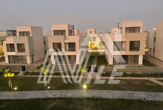 البيع في كمبوند البروج: فيلا متشطبة فيو لاندسكيب...
