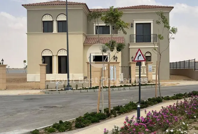 البيع في سيتي جيت: فيلا جاهزة للسكن في سيتي جيت اقل من سعر السوق