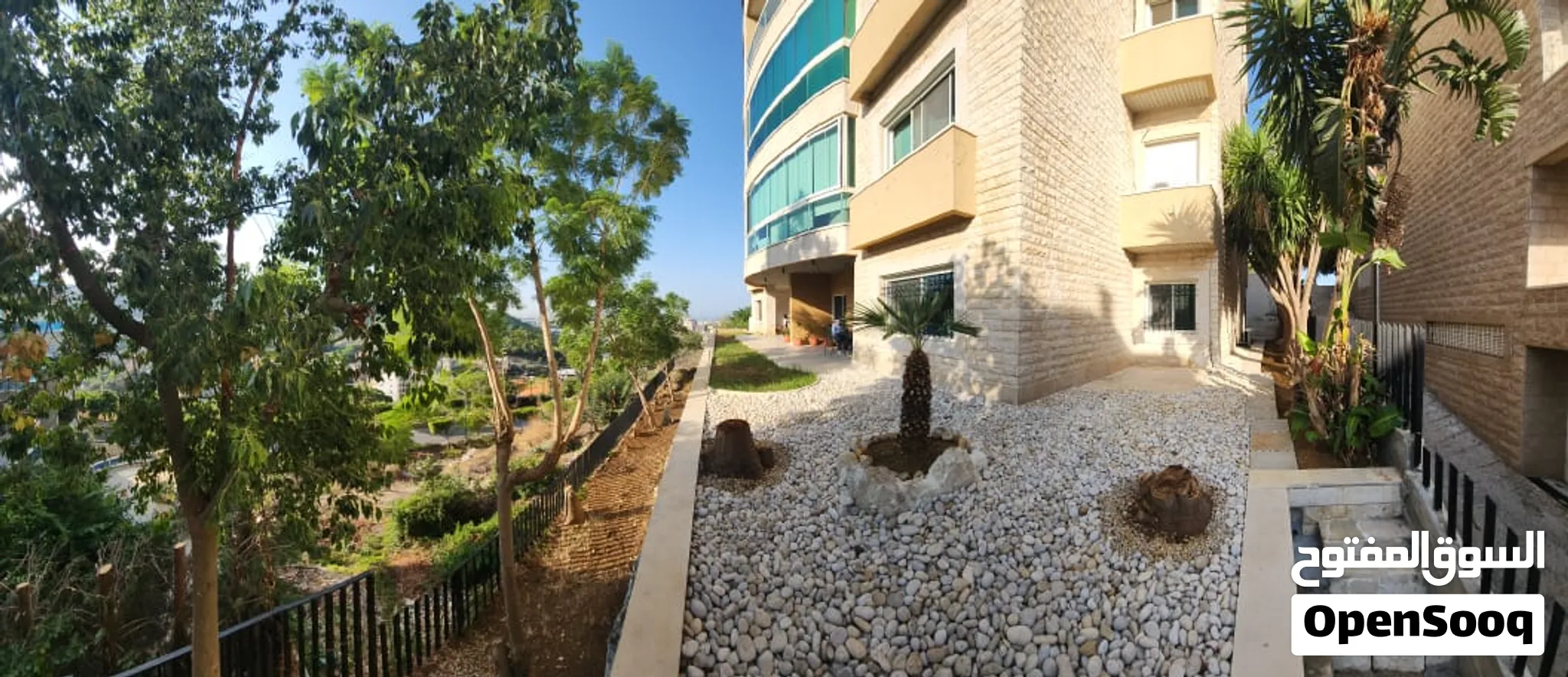 4 brm apt with terraces n garden, panoramic view, classy private area