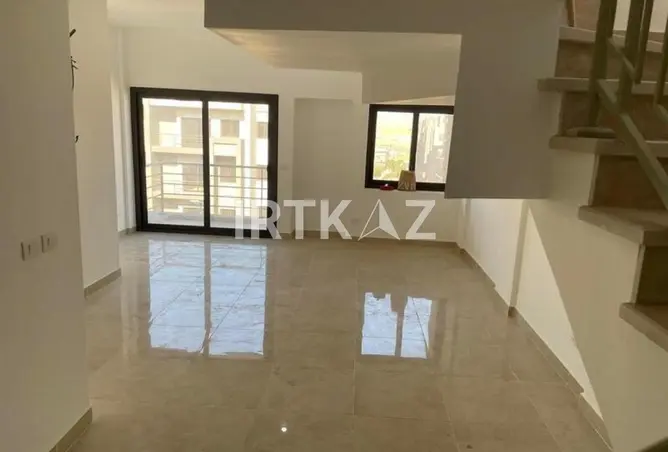 البيع في مون ريزيدنس: بنتهاوس متشطب استلام فوري...