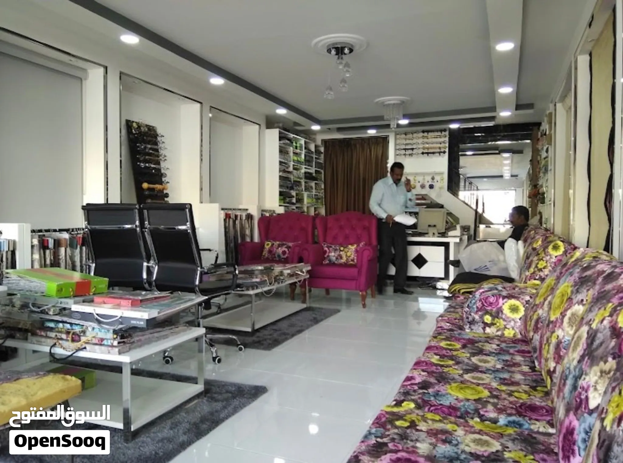 Shop for sale in prime location