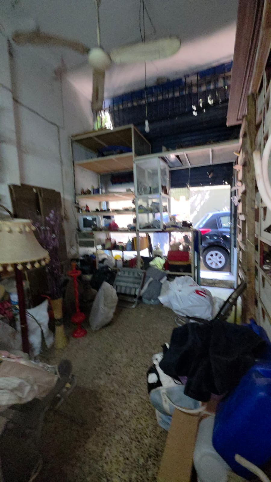 محل للبيع في برج ابي حيدر