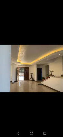 فيلا للبيع في منطقة بعقلين الشوف مساحة 4