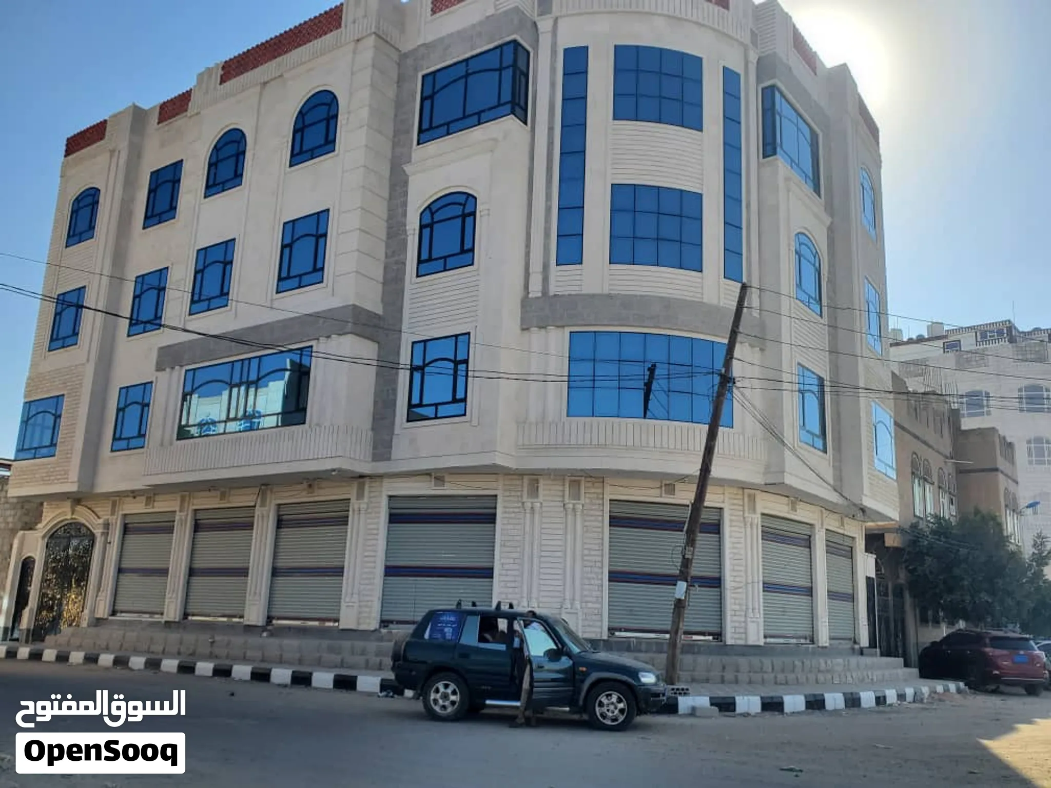 عماره تجاريه للبيع الموقع صنعاء دارسلم