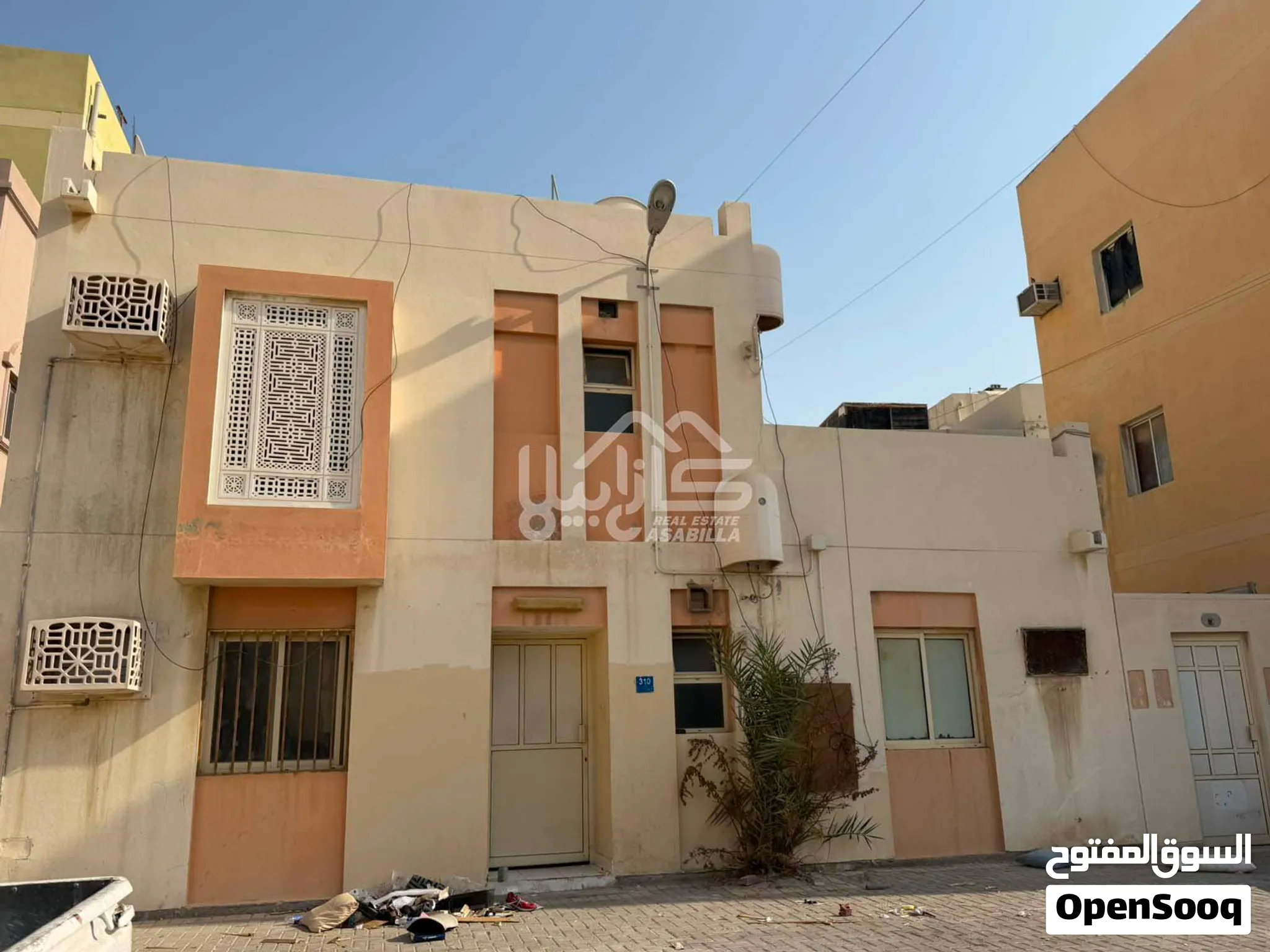 للبيع بيت استثماري مميز في الرفاع الشرقي