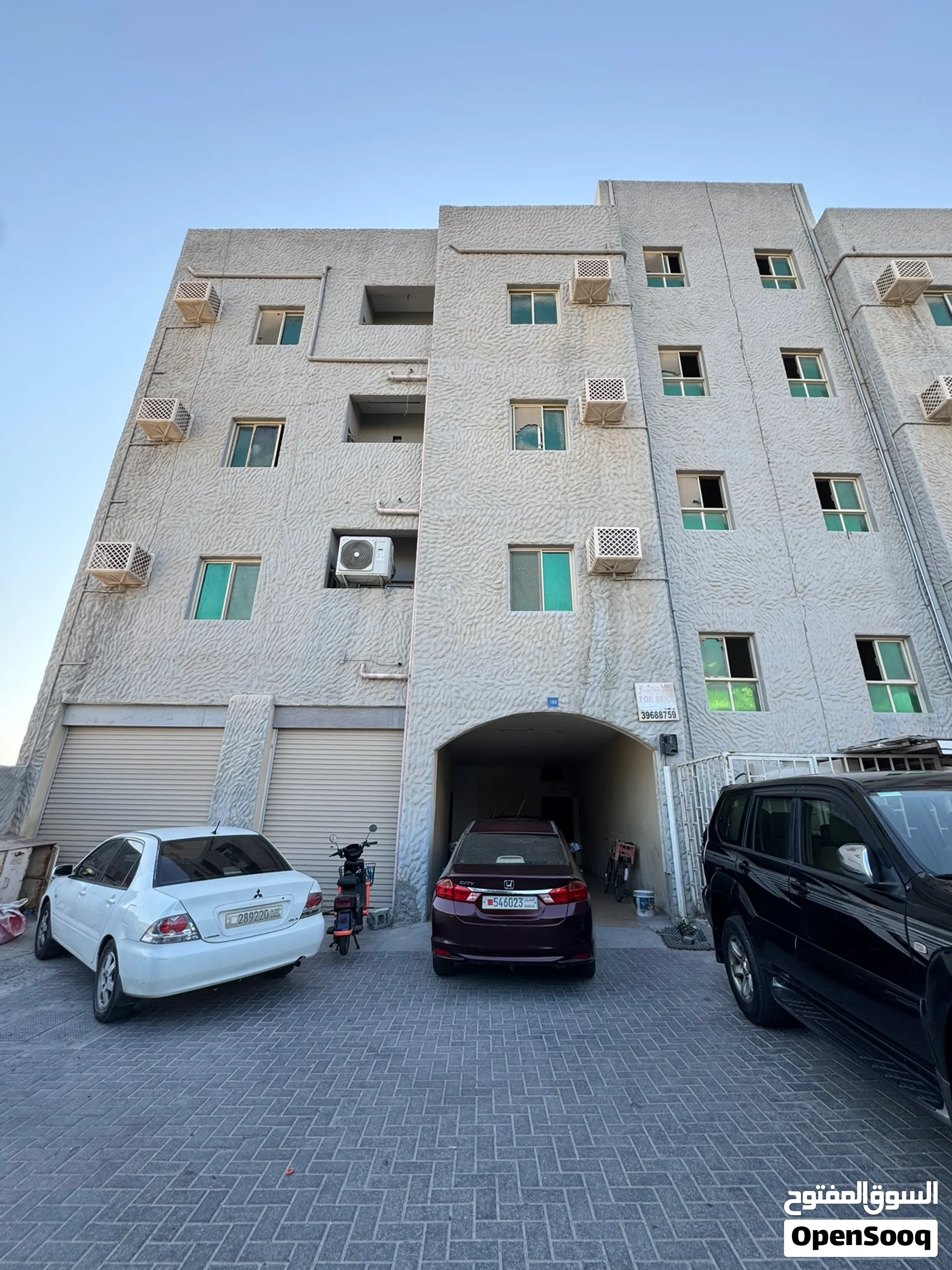 Building Forsale in Riffa للبيع بناية في الرفاع