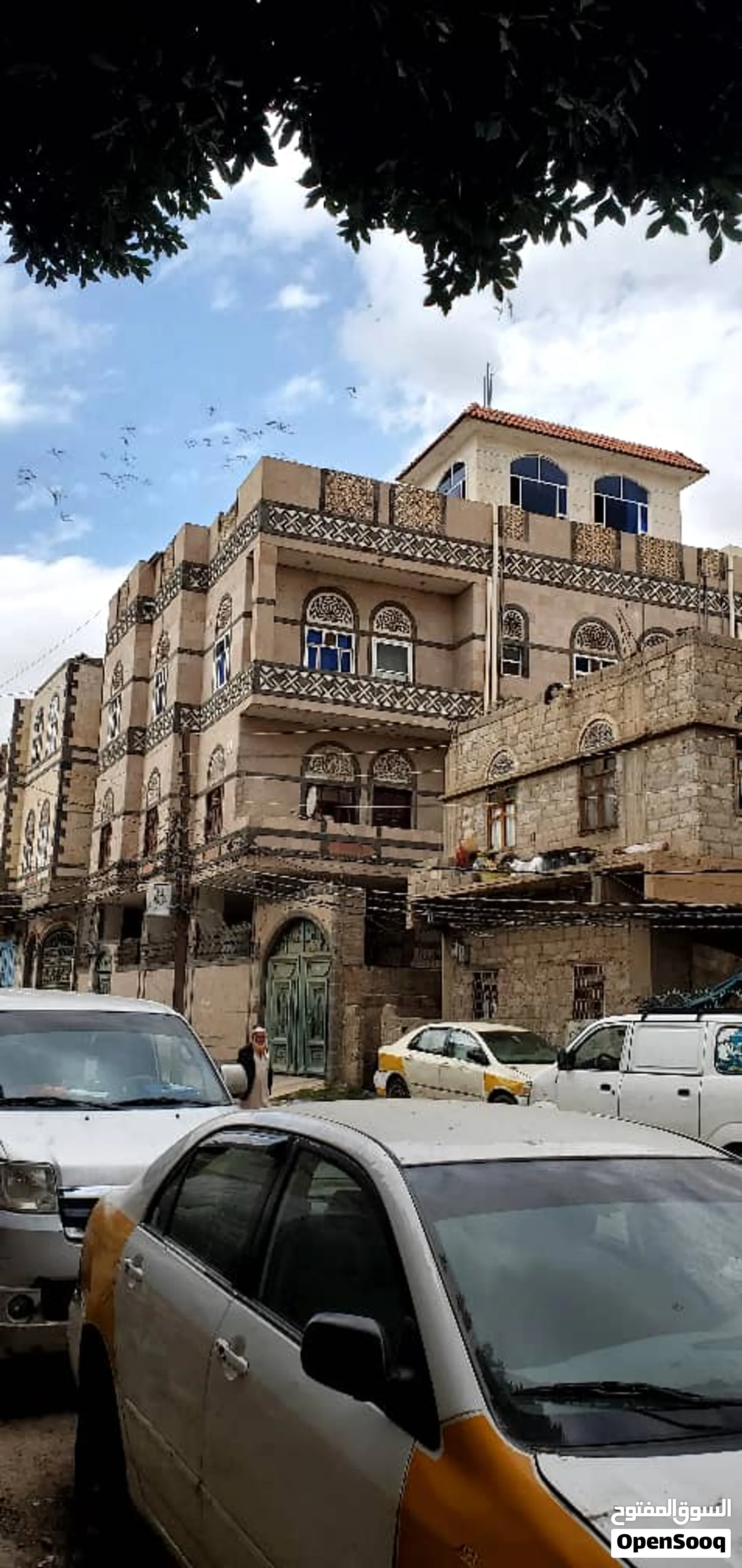 منزل للبيع في شارع خولان شارع 14 قريب من الشارع الرئيسي 6 لبن حر معمد حجر دار ما دار