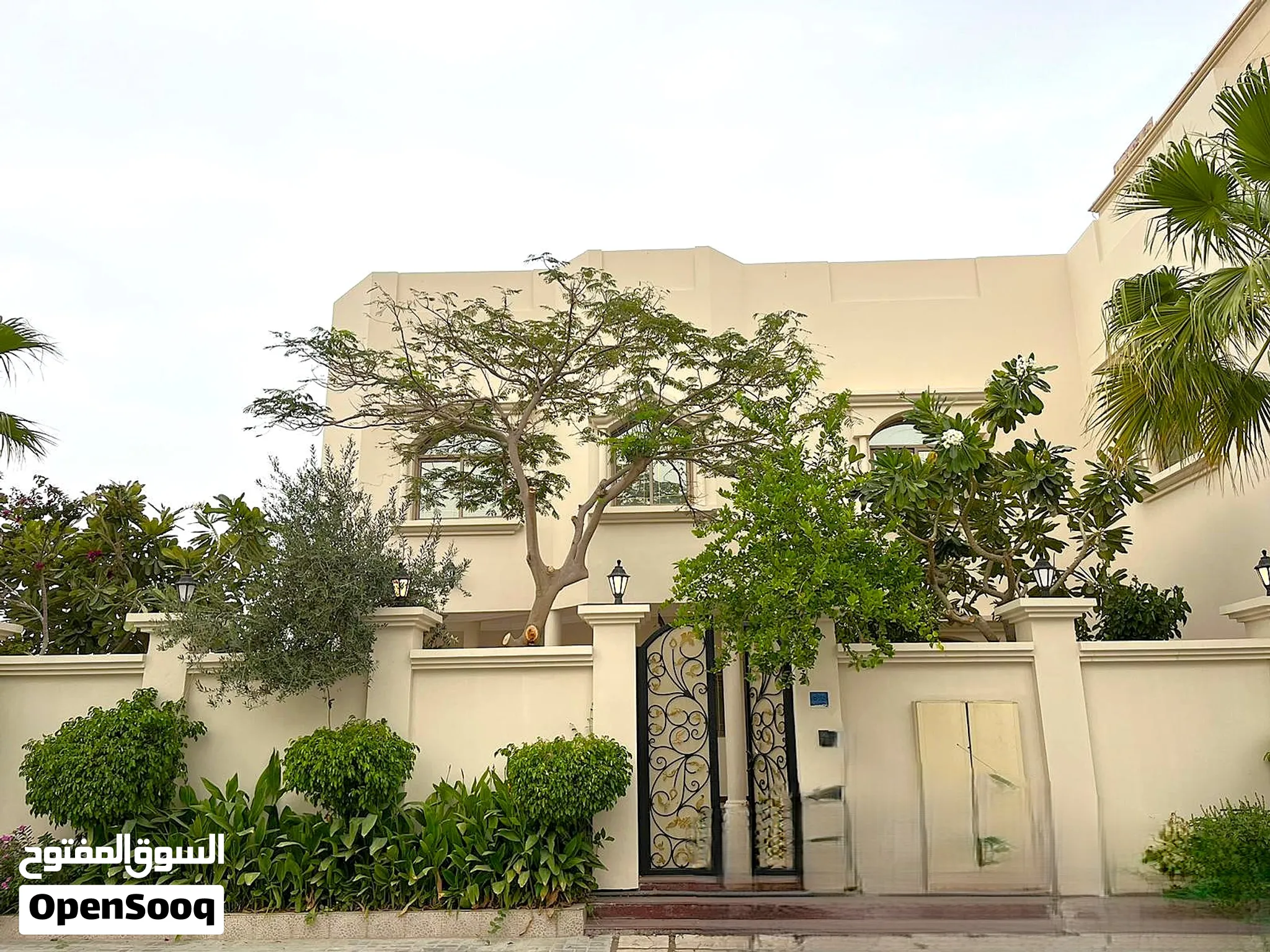 5 bedroom Gated Villa for sale - only for Bahraini