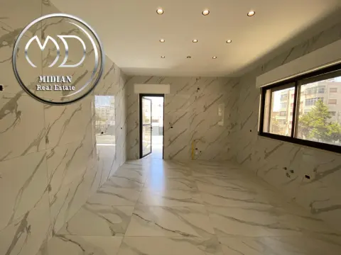 رقم الاعلان 9083 شقة شبه أرضي جديدة 5