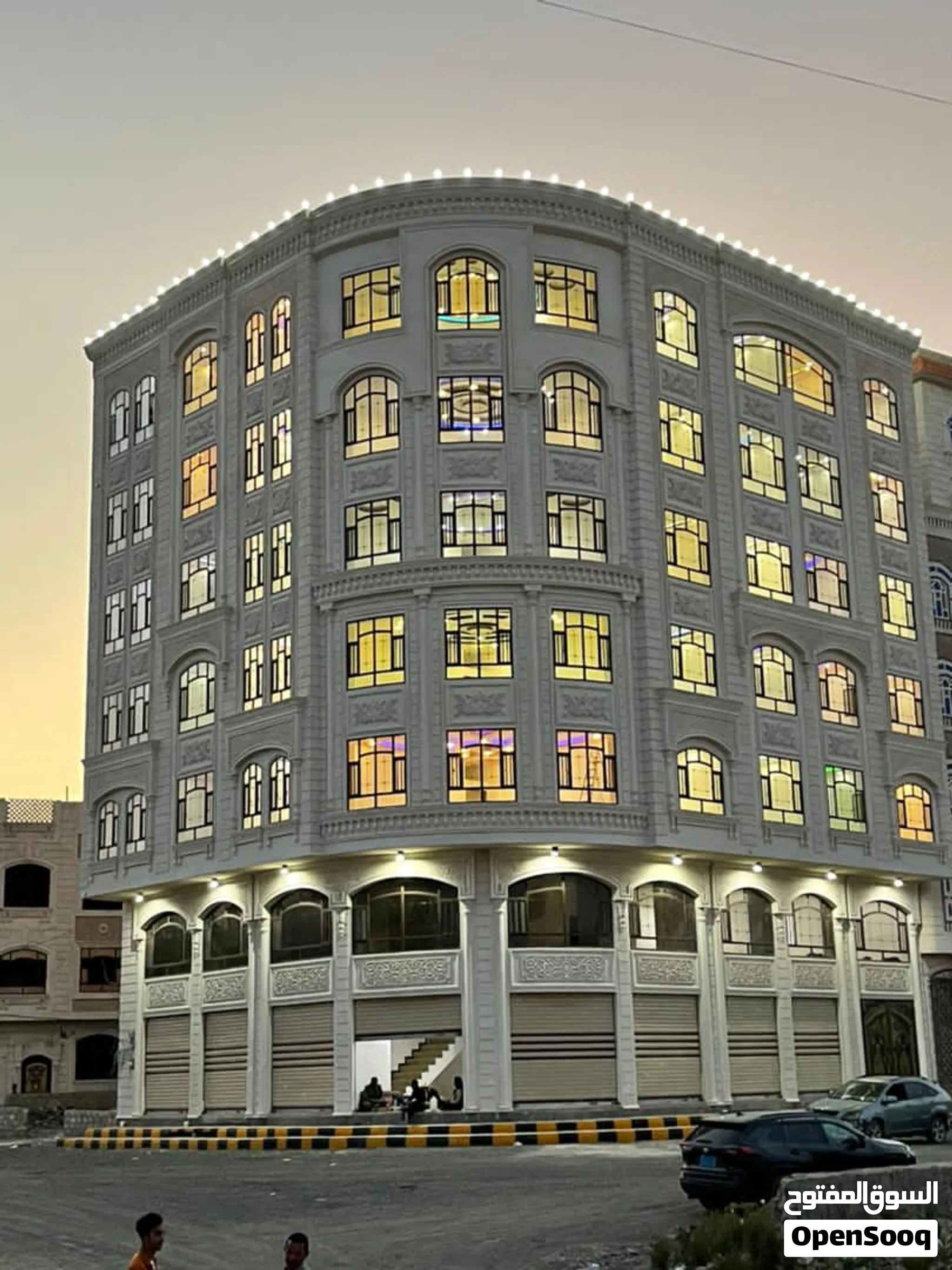 افخم واقوى عمارة للبيع في صنعاء كاملة الاوصاف