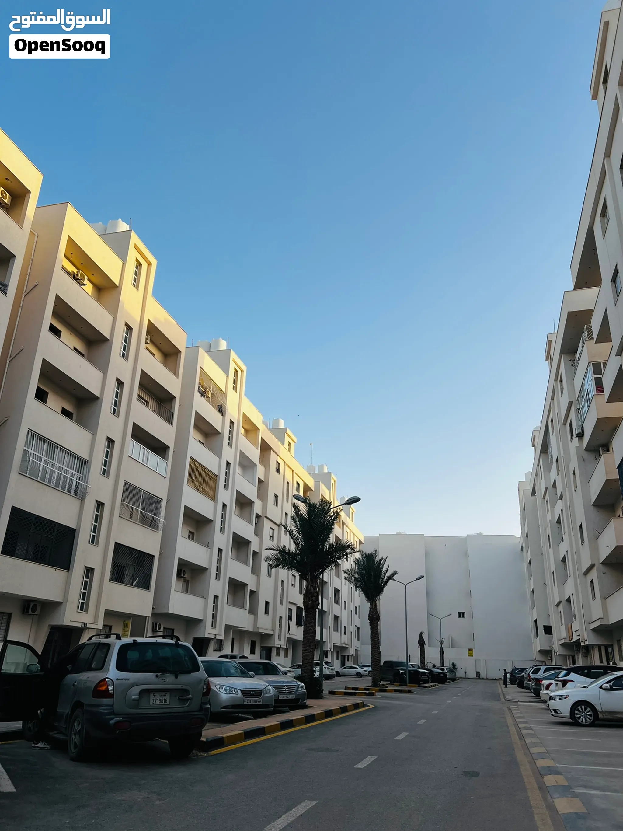شقة فل اوبشن بي اتات حي نخيل 2 تشطيب شخصي vib واتات ممتاز جدا حمامات مدفونة تشطيب سوبر لتوصل وتسب