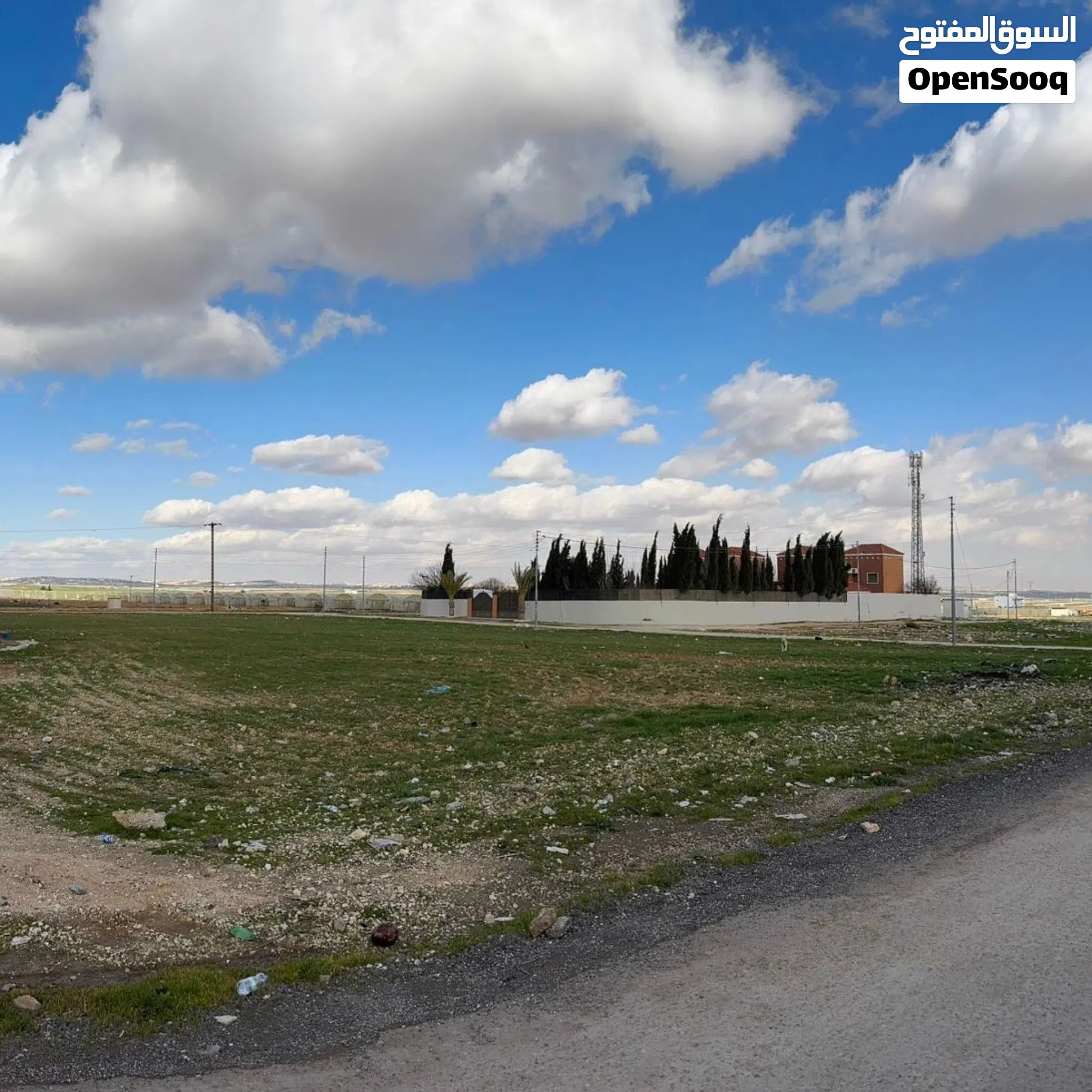 أرض سكنية 670م2 في الطنيب – 550م من شارع المطار