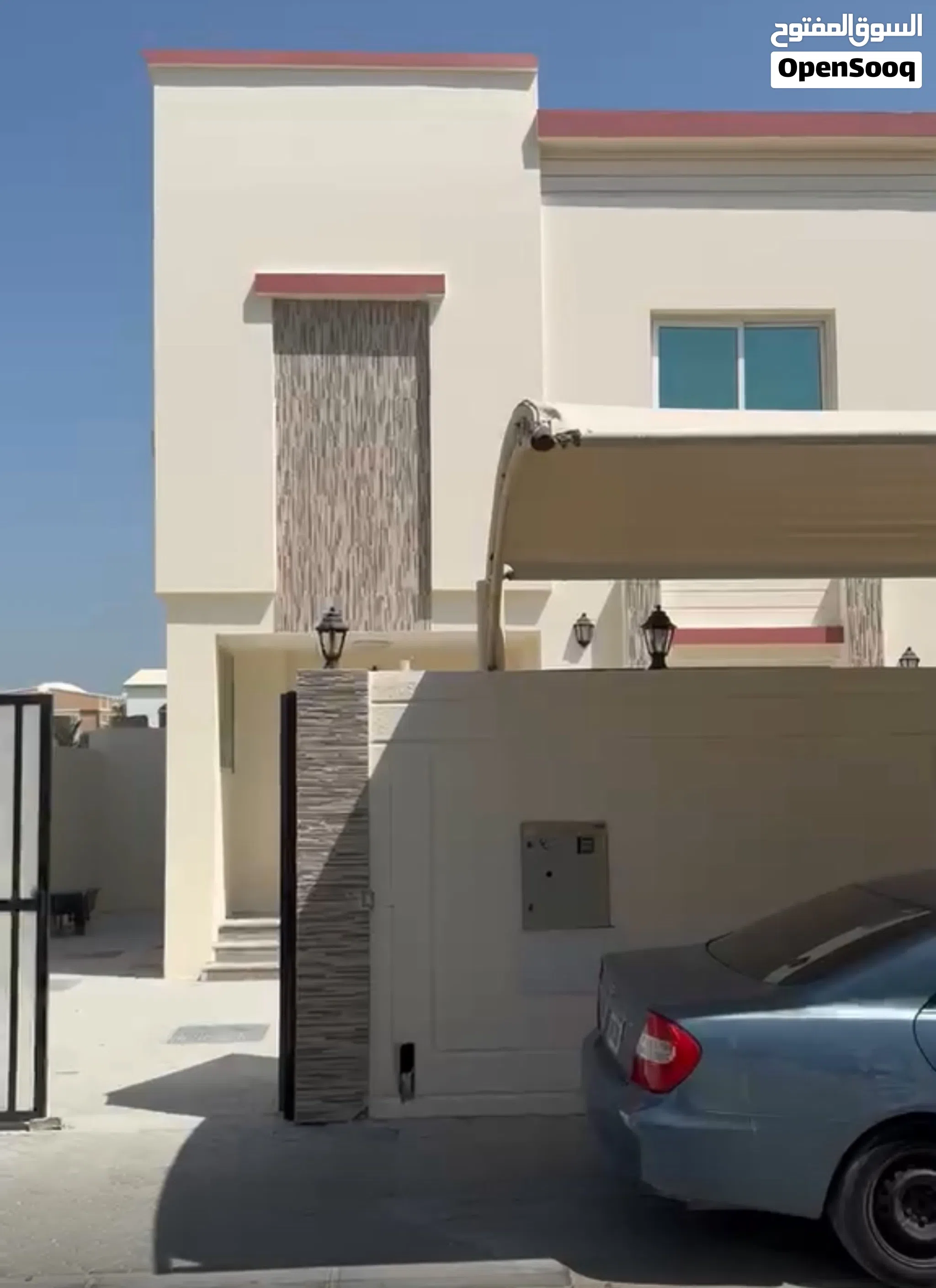 للبيع فيلا دورين في الفشت 1 مساحه 2544 قدم موقع قريب البحر والشارع الرئيسي 3غرف