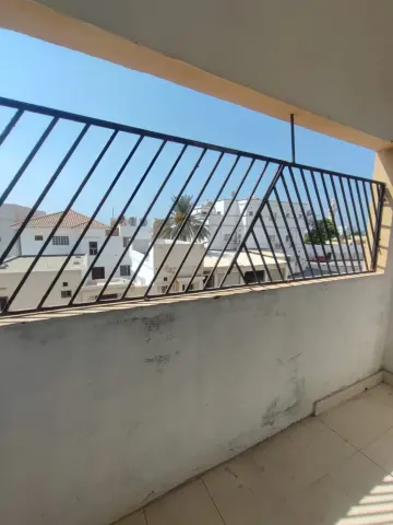 للبيع بيت في الزلاق على 3 شوارع عريضة 4