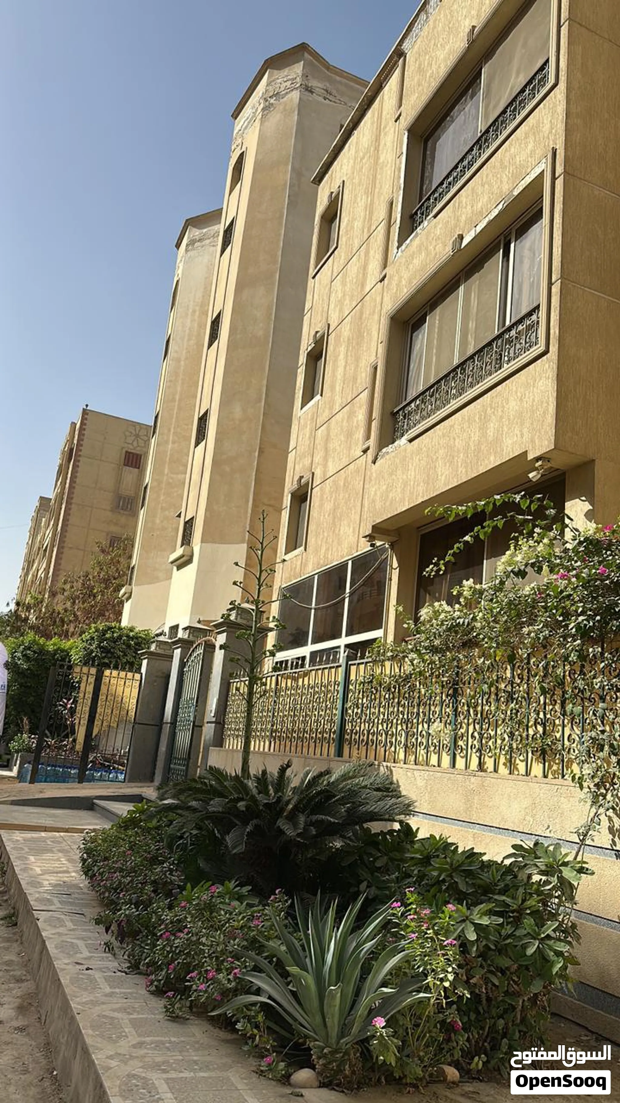عمارة للبيع 3 ادور في المعراج العلوي