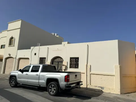 للبيع منزل في مدينة حمد (الدوار العاشر) 3