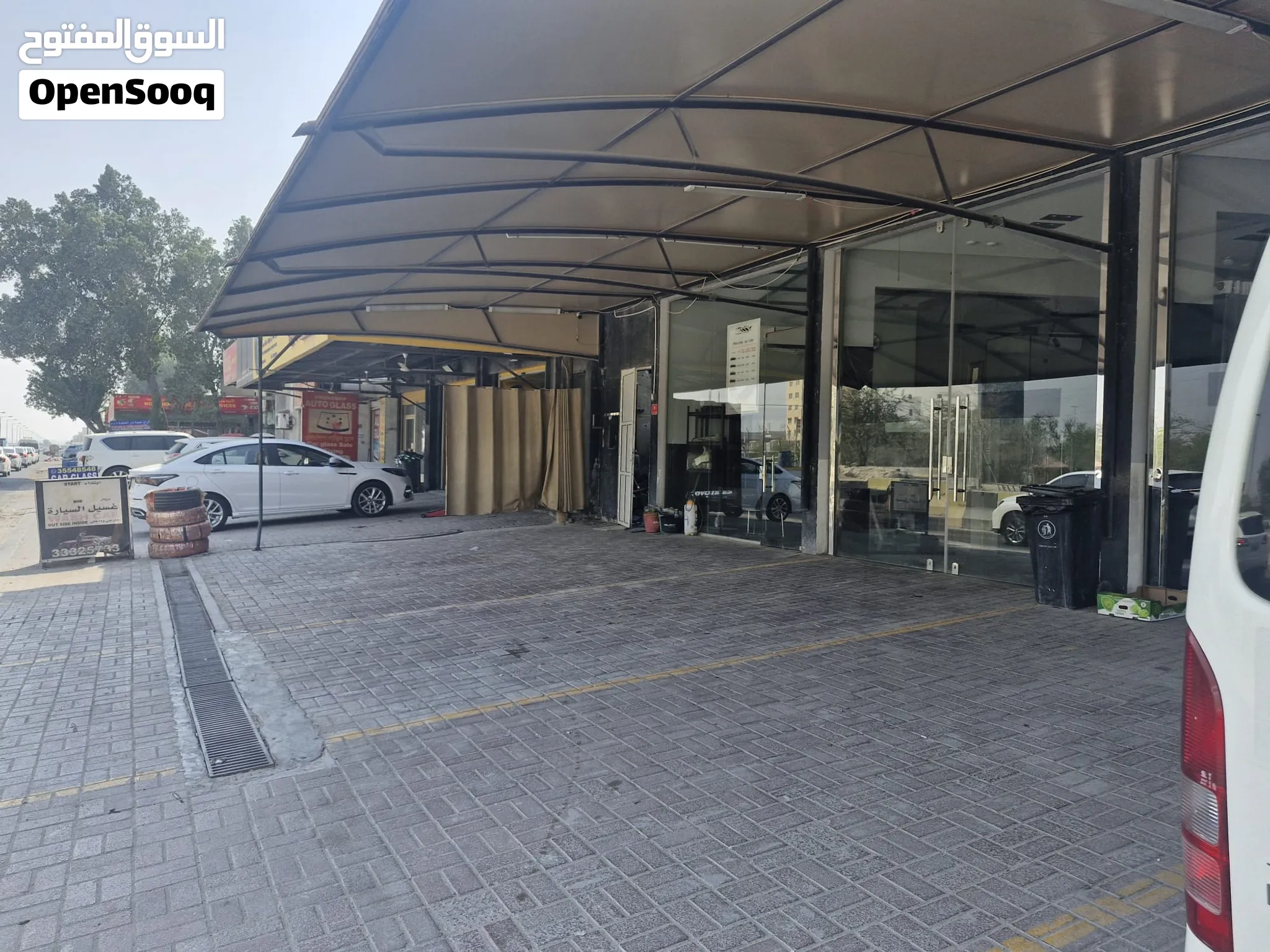 فرصة استثمارية جاهزة لمن يبحث عن بداية ناجحة في عالم السيارات، للبيع محل غسيل و تلميع