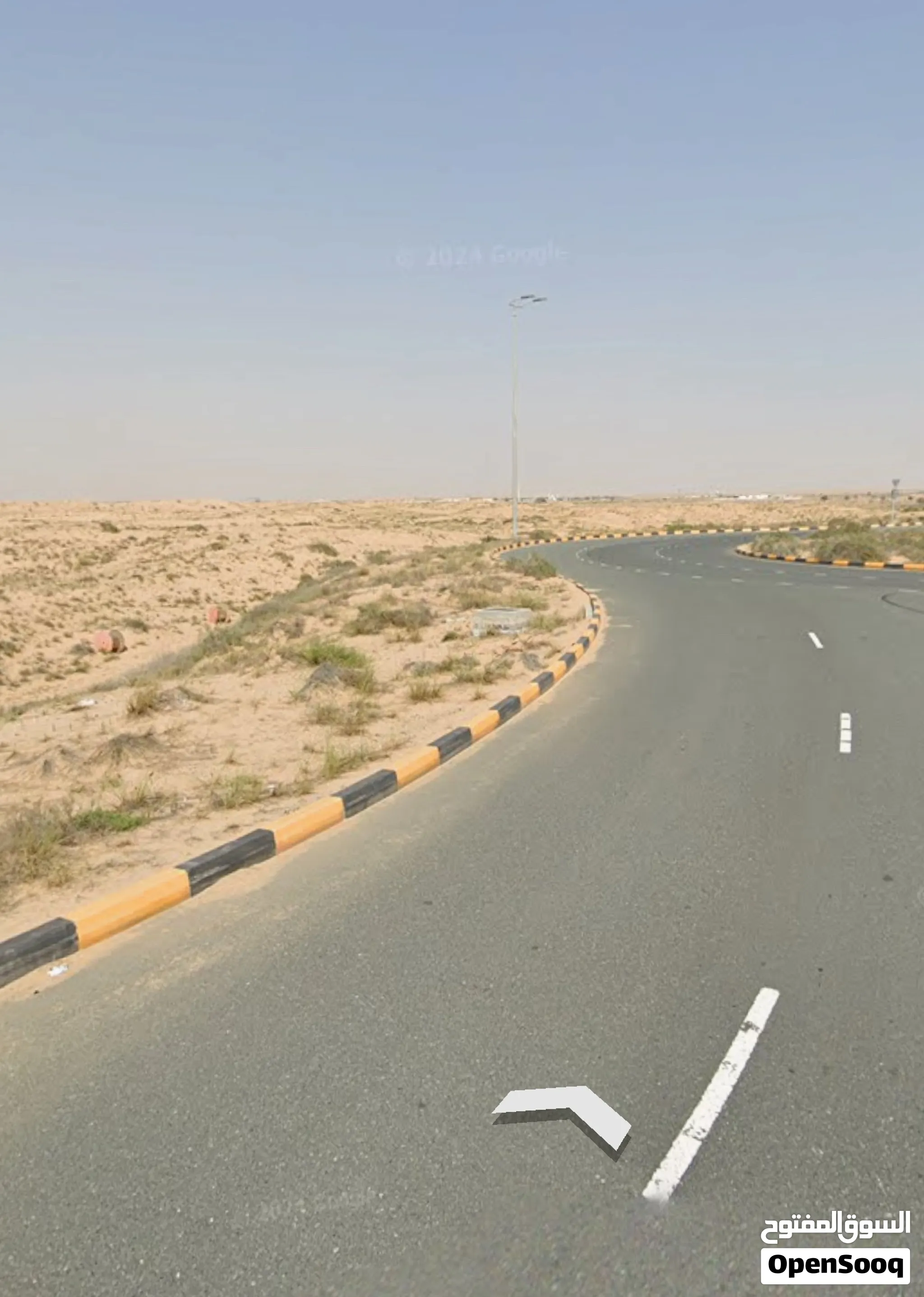 للبيع ارض تجاريه روضة القرط 8075قدم ارضي ودورين موقع مميز