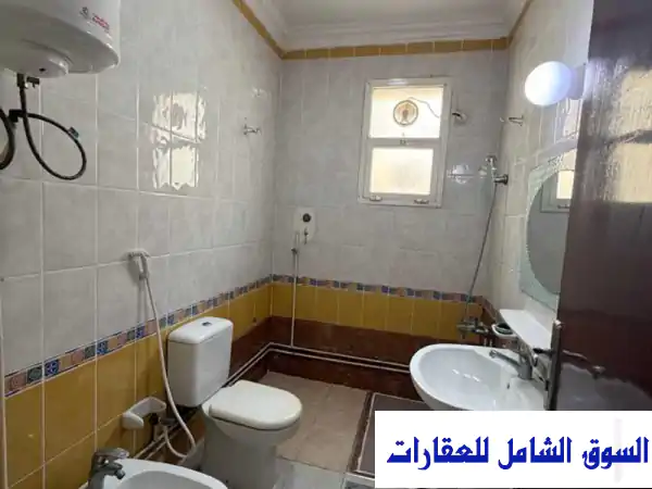 فرصة ذهبية: فيلا فاخرة للإيجار للموظفين بالغرافة، الدوحة - 7 غرف نوم ومرافق متكاملة!