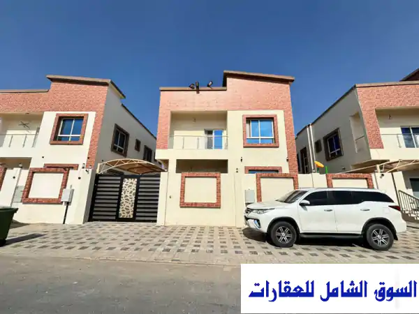 فيلا الأحلام للإيجار في الزاهية عجمان: 5 غرف...