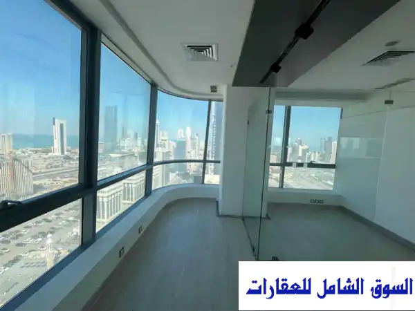 فرصة ذهبية! مكتب إداري 251م للايجار بالسالمية/حولي - إطلالة بحرية استثنائية و 2 ترخيص تجاري جاهزين!