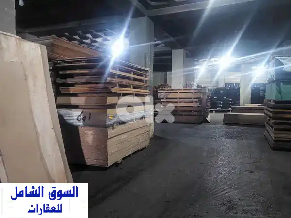 فرصة استثمارية نادرة: مستودع صناعي فخم 1850 م² للبيع...