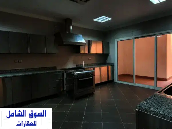 فيلا فاخرة وعصرية للإيجار بالمسيلة | 4 غرف نوم ماستر، مسبح خاص ومصعد