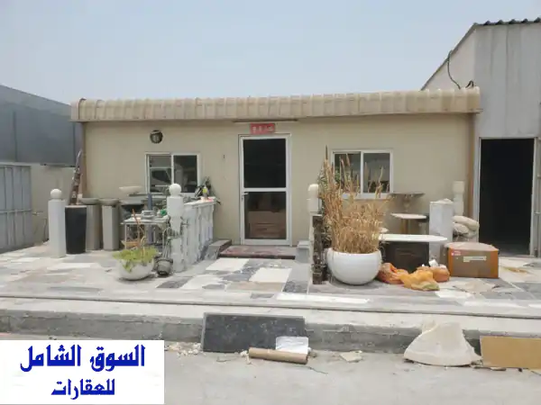 استأجر الآن: عقار صناعي متكامل (شبرة، مستودع، سكن عمال) | مثالي لتجارة الرخام، الحديد والألياف الزجاجية