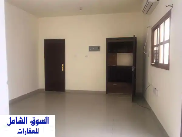 فرصة استثمارية ذهبية: أرض تجارية 1613م بدحل الحمام - موقع استراتيجي قرب اللاند مارك والبنك التجاري!