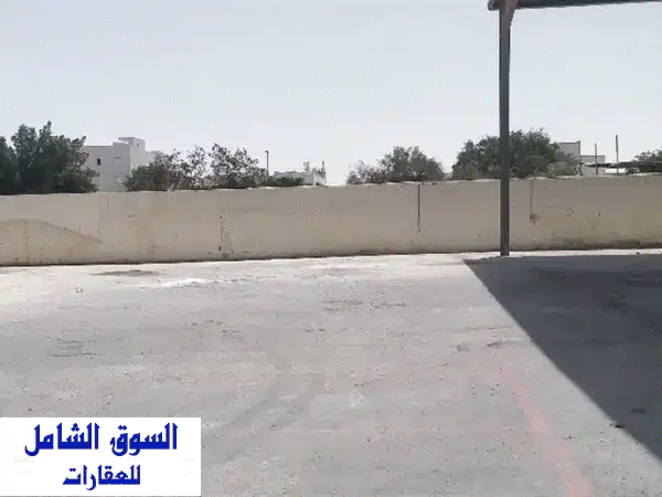 فرصة استثمارية: أرض صناعية 3000 م2 للإيجار بالمنطقة الصناعية - شارع 43 بسور محيط | قطر