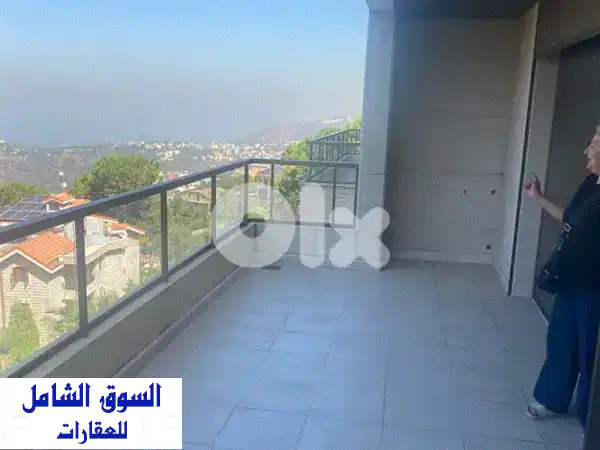 دوبلكس فاخر للبيع في قرنة الحمرا، لبنان |...