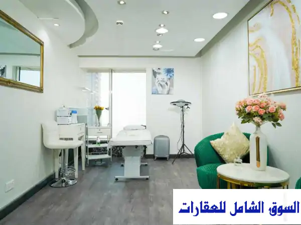 استثمر حلمك بدبي: صالون تجميل فاخر للبيع بفندق مرموق بشارع الشيخ زايد - فرصة استثمارية ذهبية جاهزة!