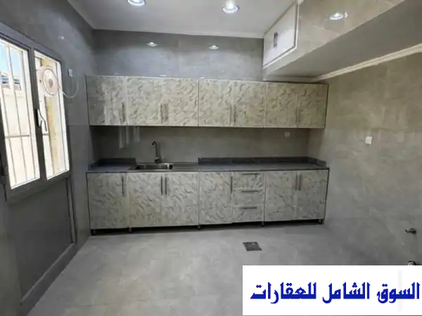 فرصة ذهبية: فيلا عائلية فاخرة للإيجار في سلوى ق6 حولي - 400م بحديقة ومواقف