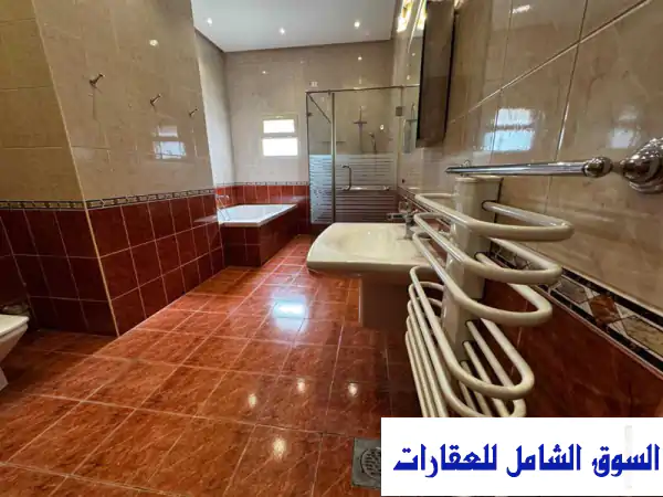 فيلا فخمة للإيجار بالجابرية، الكويت | 750م² | مثالية للسفارات والبعثات الدبلوماسية والهيئات